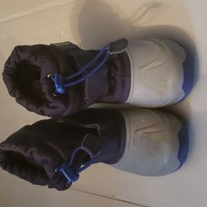 Thermolite Snow boots, size 11 boys